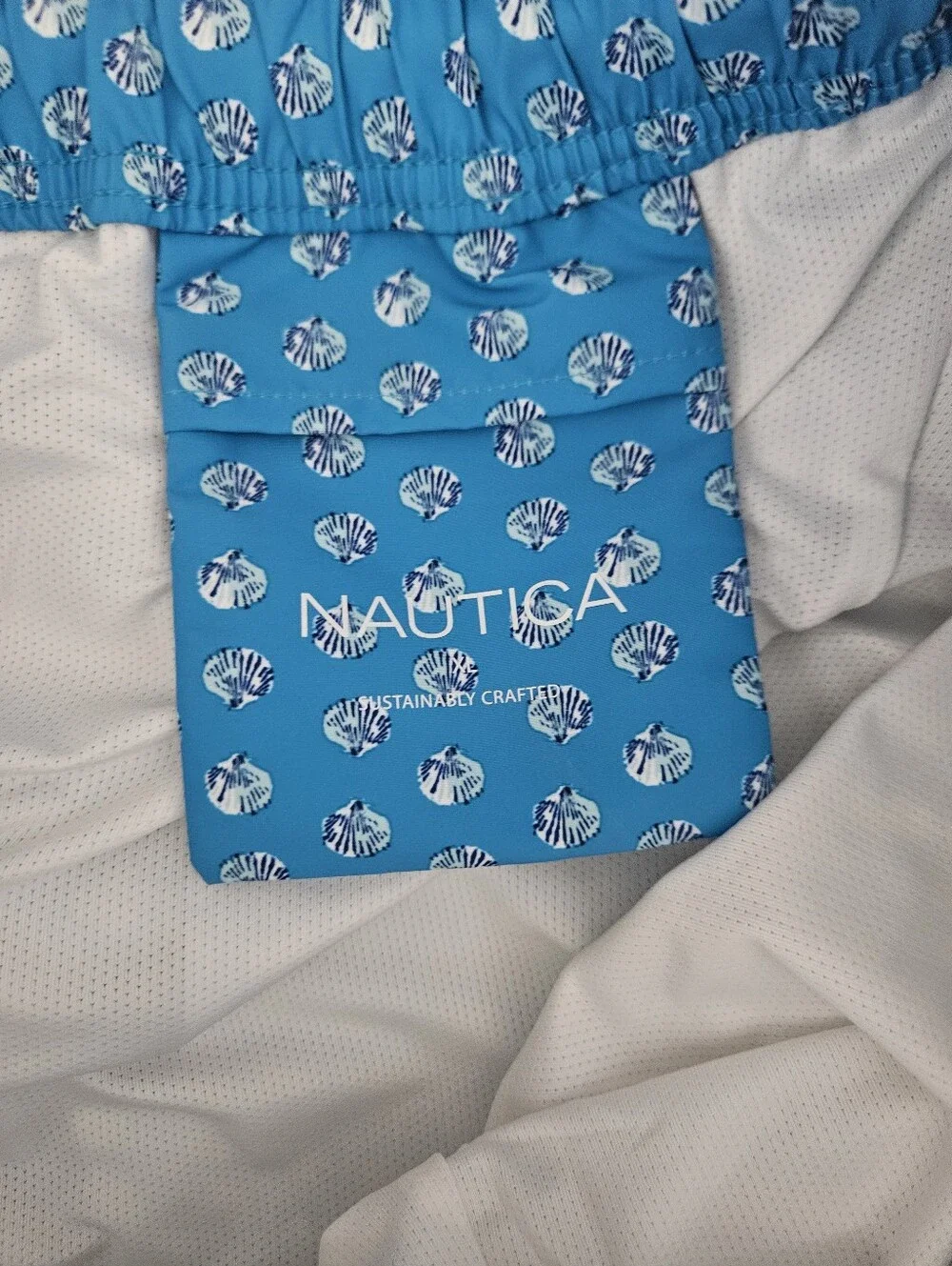 NWT Nautica Men's Standard Sustainably Crafted 6